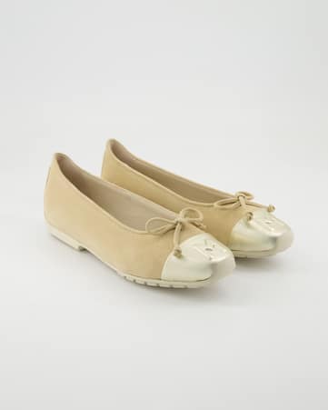 Farbe Beige