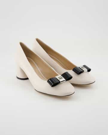 Farbe Beige