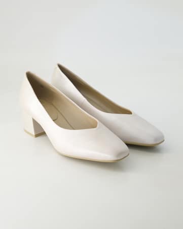 Klassische Pumps Terry A21 in Beige