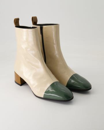 Farbe Beige