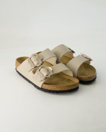 Birkenstock Arizona Flower Buckle Kids in Beige