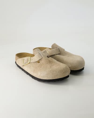 Birkenstock Boston Veloursleder Pantoletten in Beige