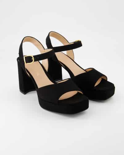 Unisa Odran 24 Sandaletten in Schwarz