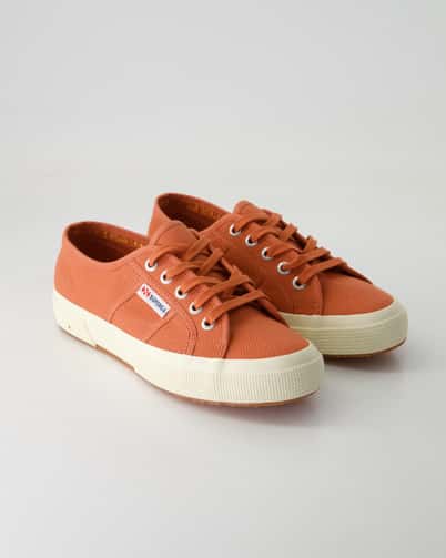 Sneaker low Superga 2750 COTU CLASSIC in Braun