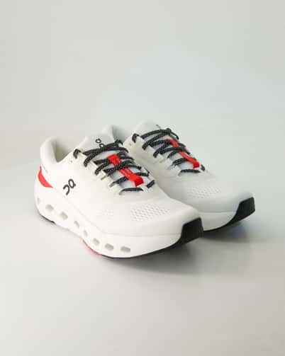 ON Running Cloudrunner 3 Laufschuhe in Weiß