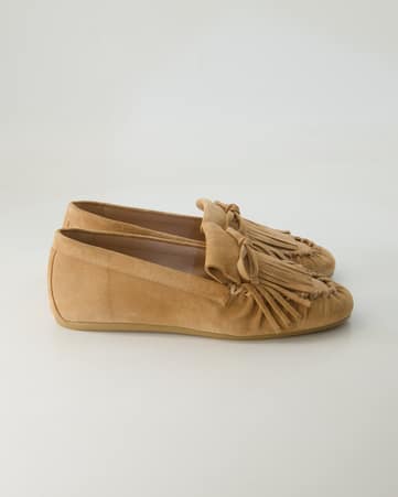 Slipper Stuart Weitzman Britt Fringe in Beige