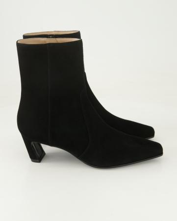 Klassische Stiefeletten Stuart Weitzman Stassi Zip Bootie 50 in Schwarz
