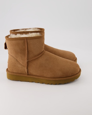 Klassische Stiefeletten UGG Classic Mini II in Beige