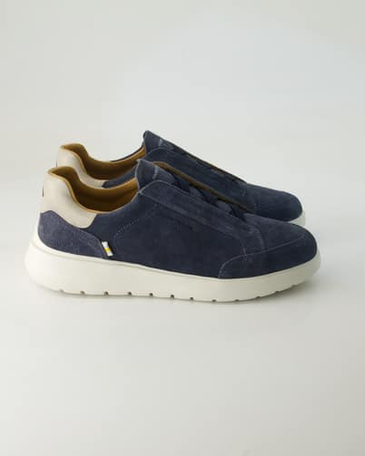 Ambitious Hover Slip On Sneaker  in Blau