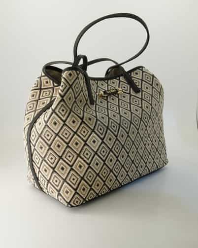 Guess Sophia Large 2 Shopper in Beige