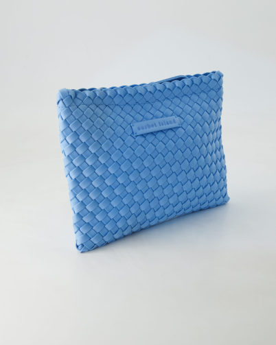 Sorbet Island Handwoven Clutches in Blau