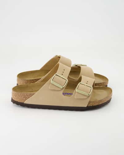 Birkenstock Arizona Nubukleder Pantoletten in Beige
