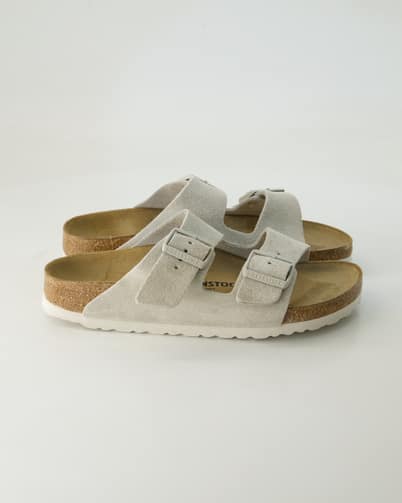 Birkenstock Arizona Veloursleder Pantoletten in Beige