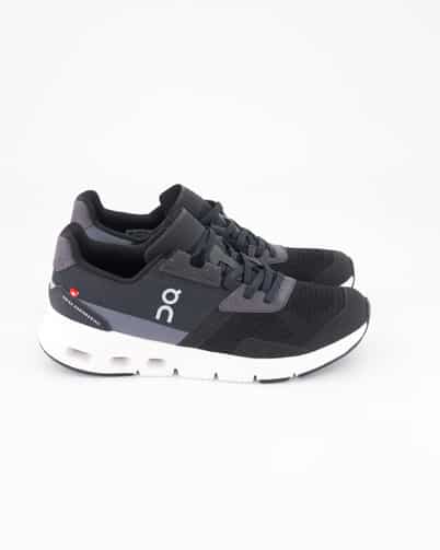ON Cloudrift Laufschuhe in Schwarz