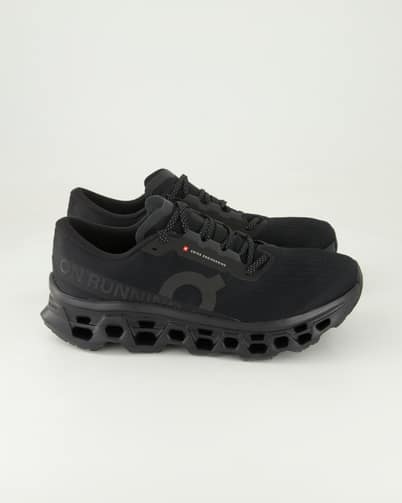 ON Cloudmonster 3 Laufschuhe in Schwarz