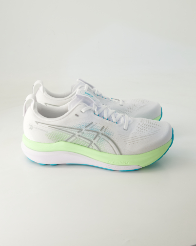 Asics GEL-Kayano 33 Laufschuhe in Weiß