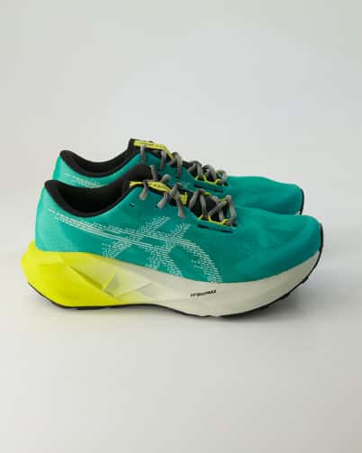 Asics Novablast 5 TR Laufschuhe in Grün