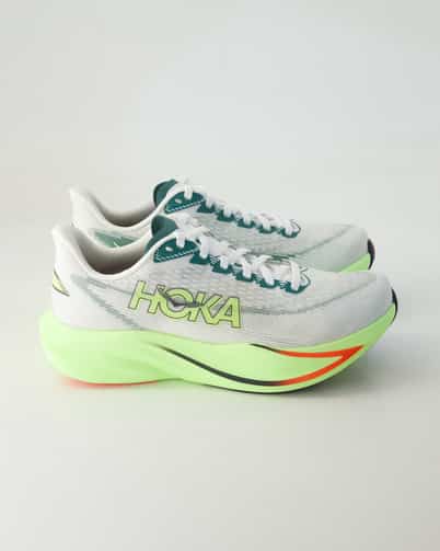 Hoka W Mach 7 Laufschuhe in Weiß